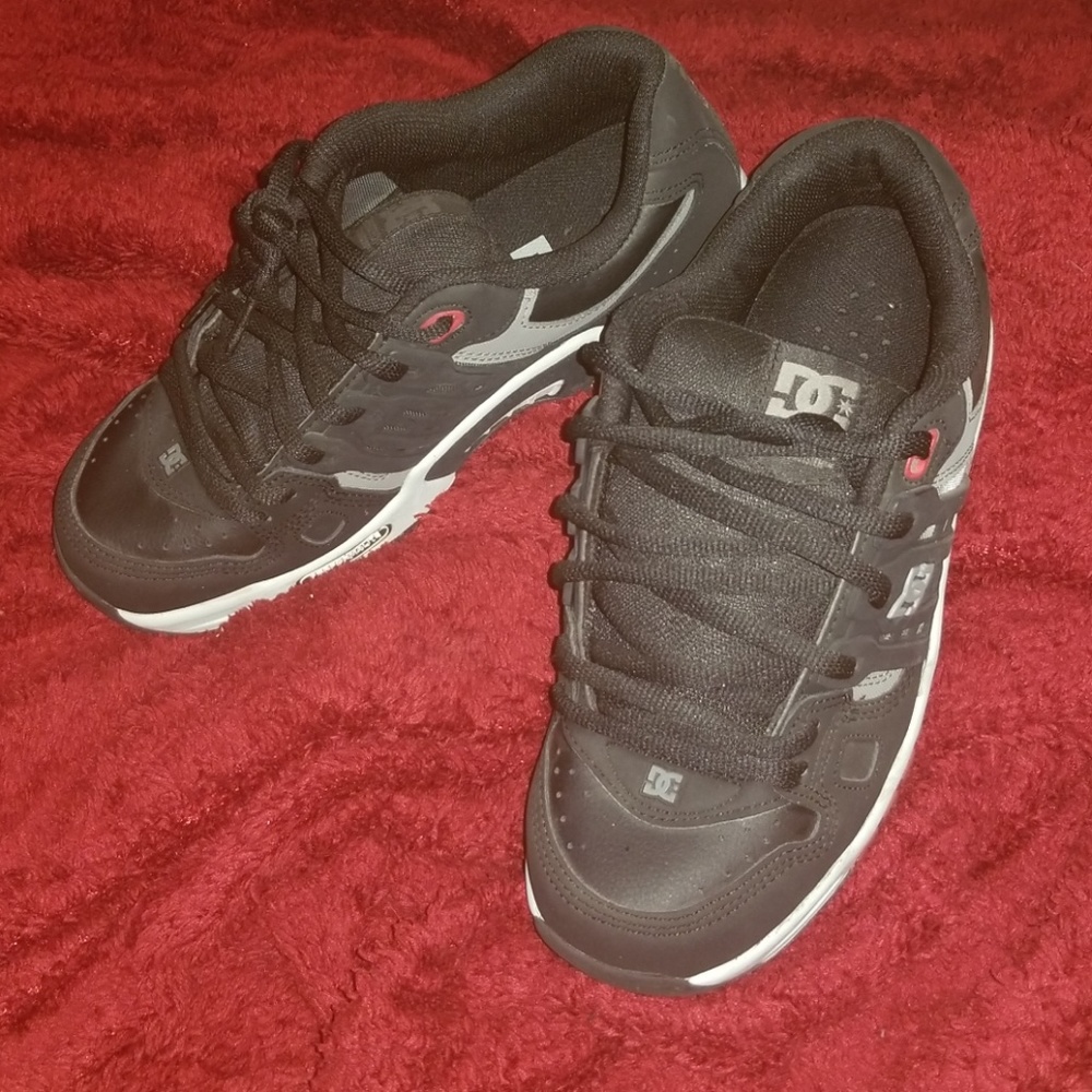 DC shoes